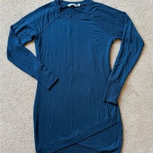 Athleta Navy Crewneck Knit Tunic
